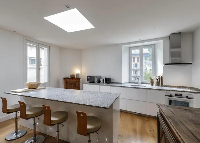 Cinema - Lumineux Moderne 2ch 100m2 Hypercentre Vues